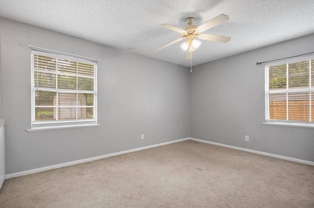 407 York Street, Lindale, TX 75771 407 York Street, Lindale, TX 75771