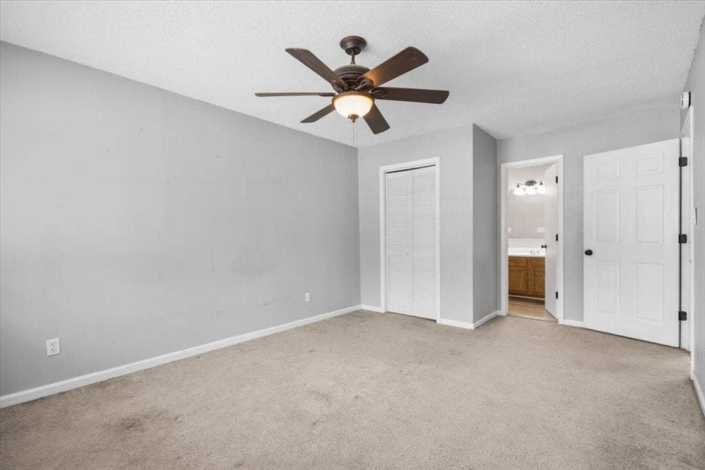 407 York Street, Lindale, TX 75771 407 York Street, Lindale, TX 75771