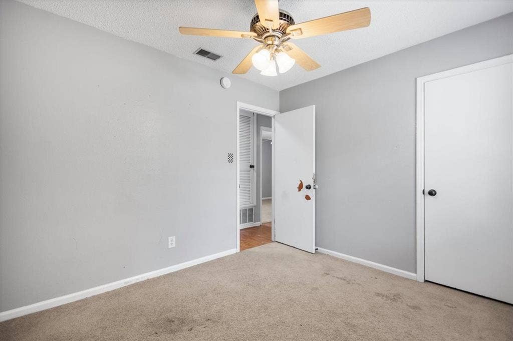 407 York Street, Lindale, TX 75771 407 York Street, Lindale, TX 75771
