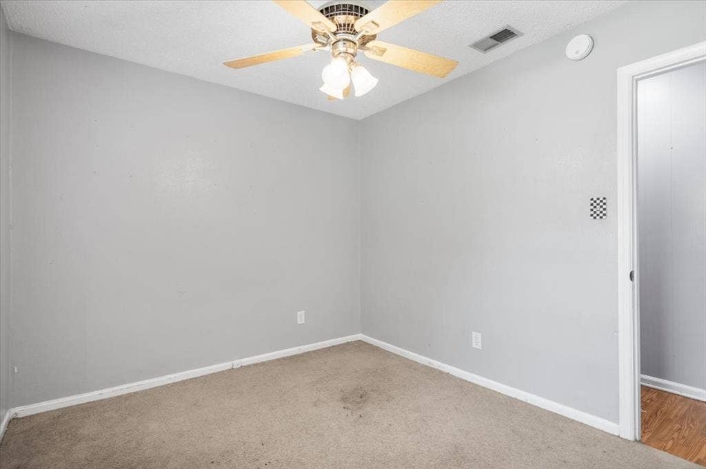 407 York Street, Lindale, TX 75771 407 York Street, Lindale, TX 75771