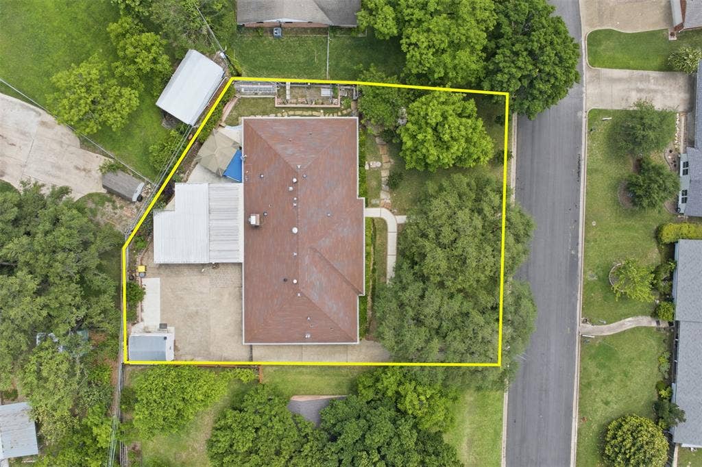 1209 Southwood Drive, Woodway, TX 76712 1209 Southwood Drive, Woodway, TX 76712