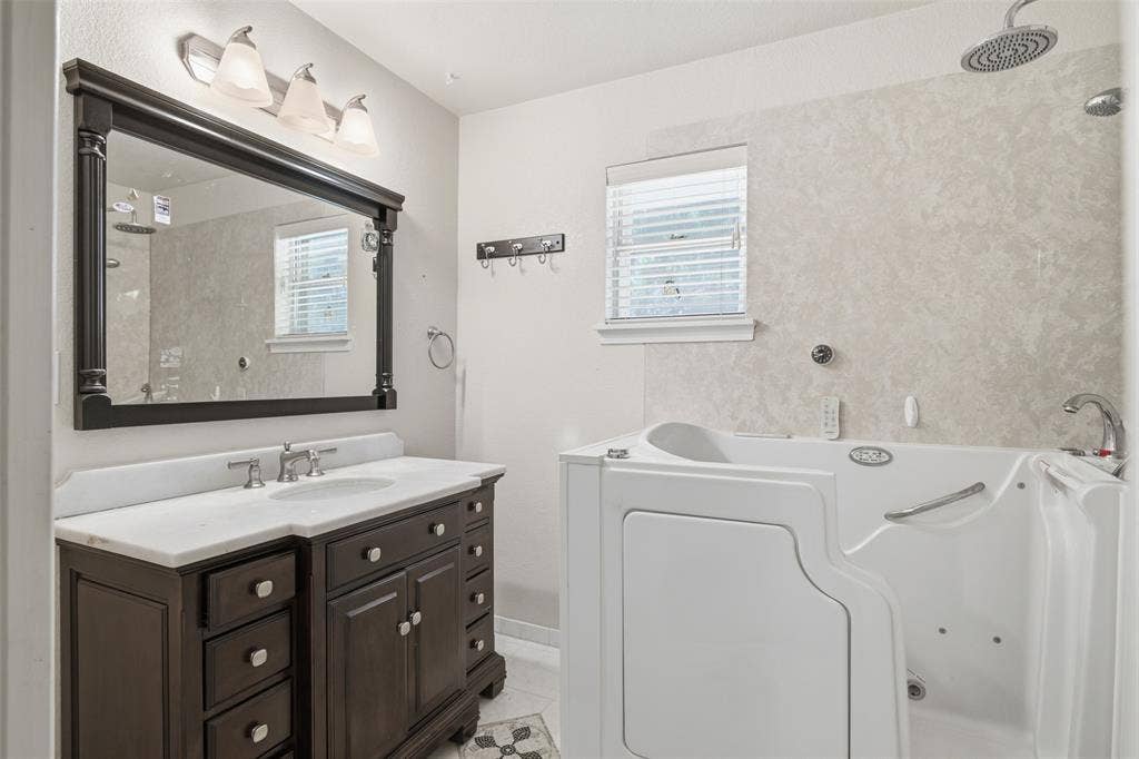 1209 Southwood Drive, Woodway, TX 76712 1209 Southwood Drive, Woodway, TX 76712