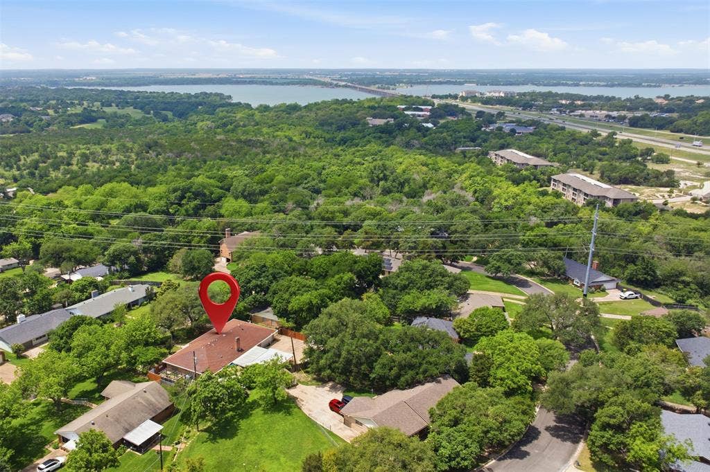 1209 Southwood Drive, Woodway, TX 76712 1209 Southwood Drive, Woodway, TX 76712