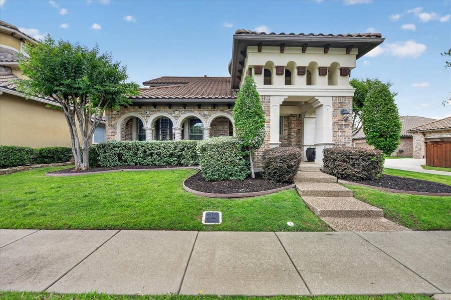 Property photo for 847 San Clemente, Irving, TX