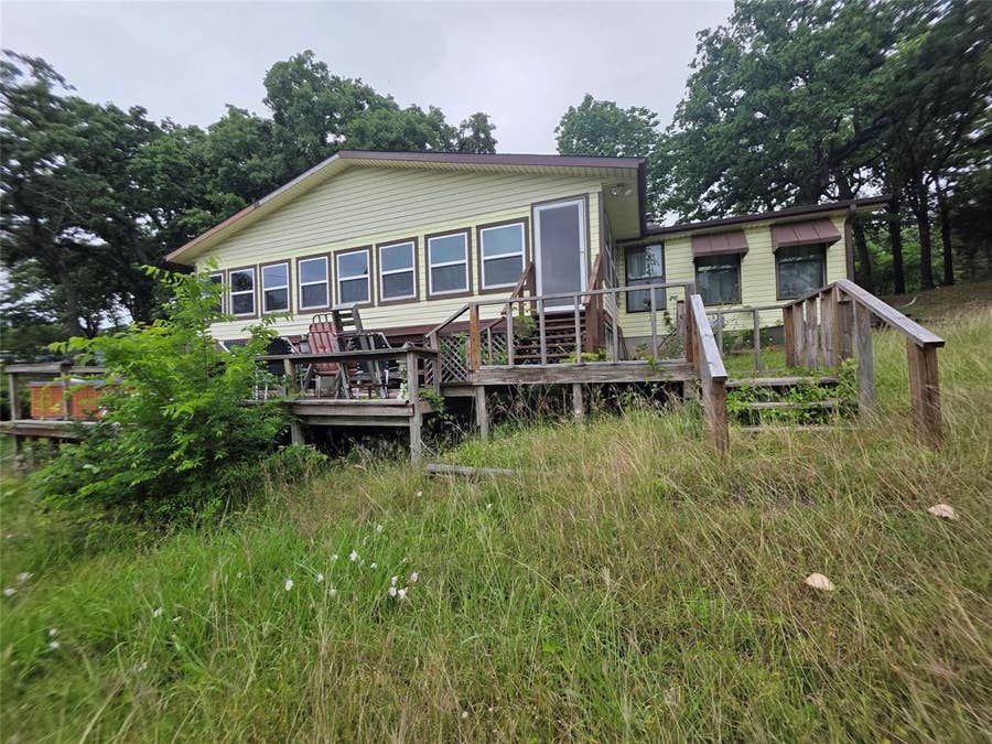 Property photo for 100 Tangle Drive, Tool, TX