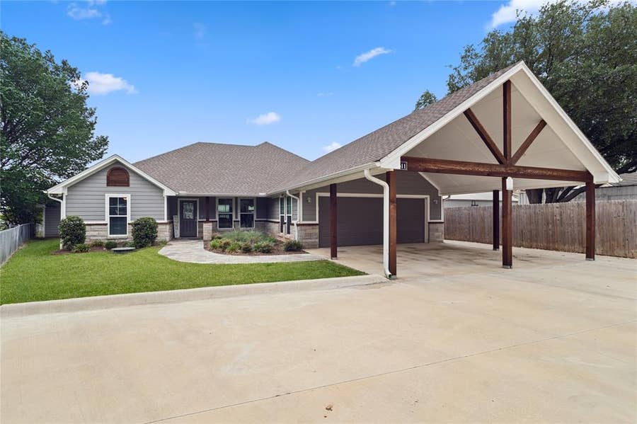 Property photo for 4511 Wildwood Circle, Granbury, TX