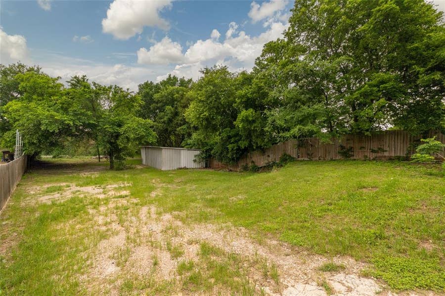 Property photo for 2239 Dowdy Ferry Road, Dallas, TX