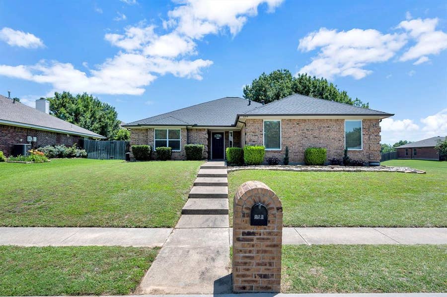 Property photo for 699 Montana Court N, Keller, TX