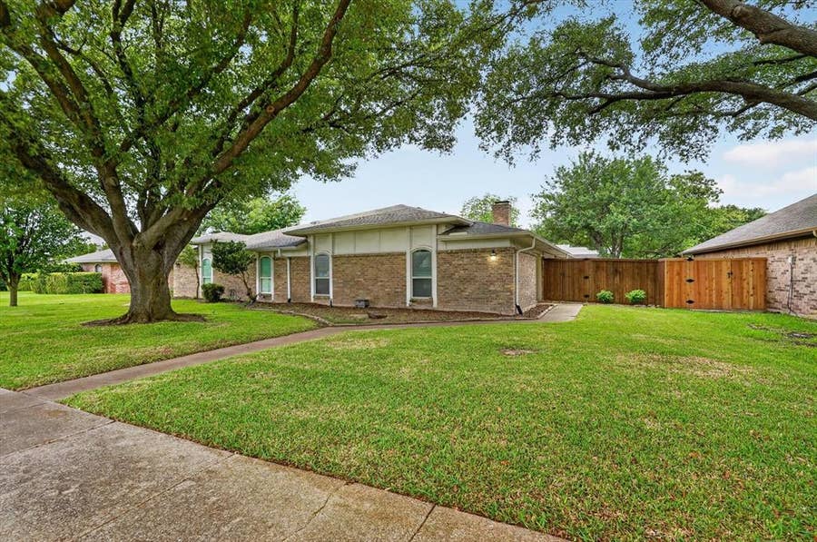 Property photo for 3341 Lanarc Drive, Plano, TX
