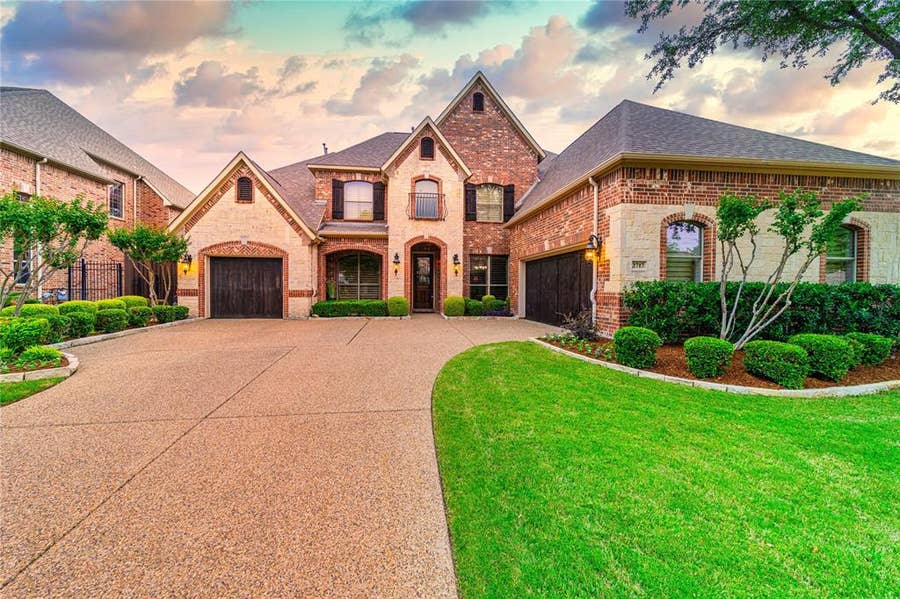 Property photo for 2717 Mendocino Circle, Plano, TX