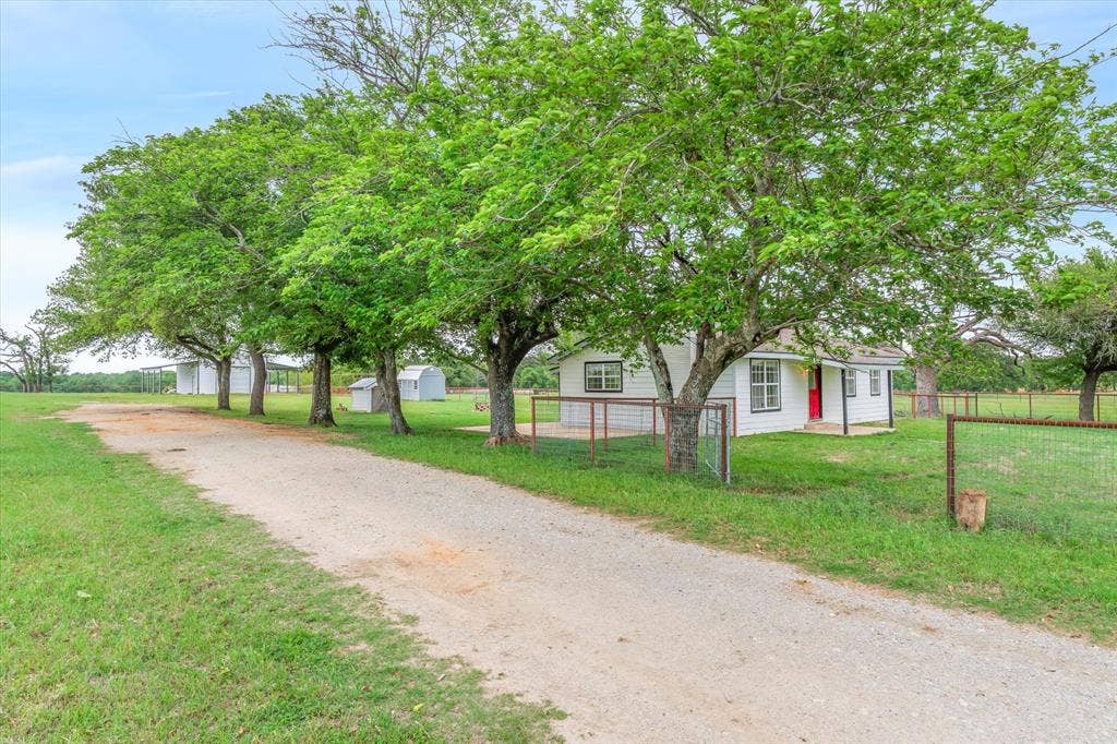 10266 County Road 1200, Athens, TX 75751 10266 County Road 1200, Athens, TX 75751