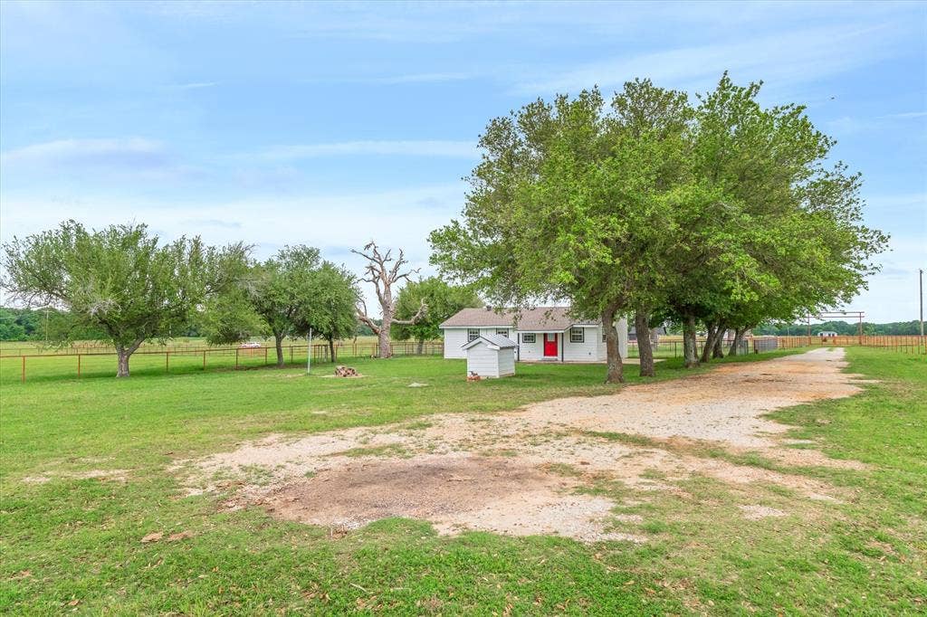 10266 County Road 1200, Athens, TX 75751 10266 County Road 1200, Athens, TX 75751
