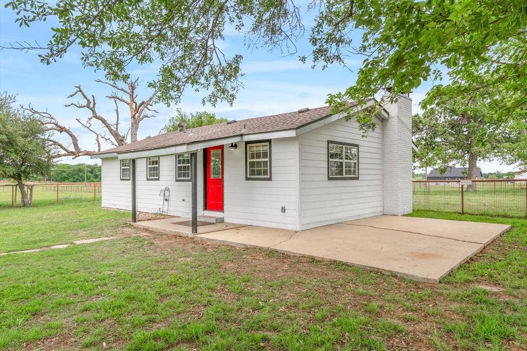 10266 County Road 1200, Athens, TX 75751 10266 County Road 1200, Athens, TX 75751