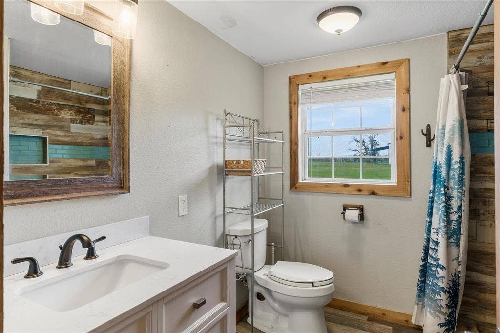 10266 County Road 1200, Athens, TX 75751 10266 County Road 1200, Athens, TX 75751