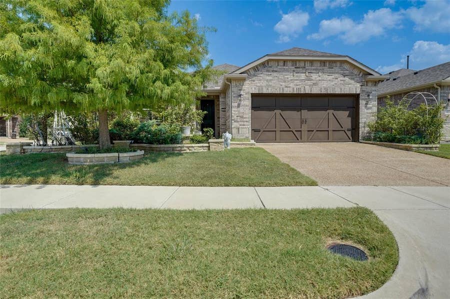 Property photo for 405 Club House Drive, Allen, TX