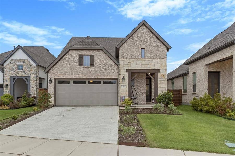 Property photo for 1936 Jade Forest Lane, Mesquite, TX