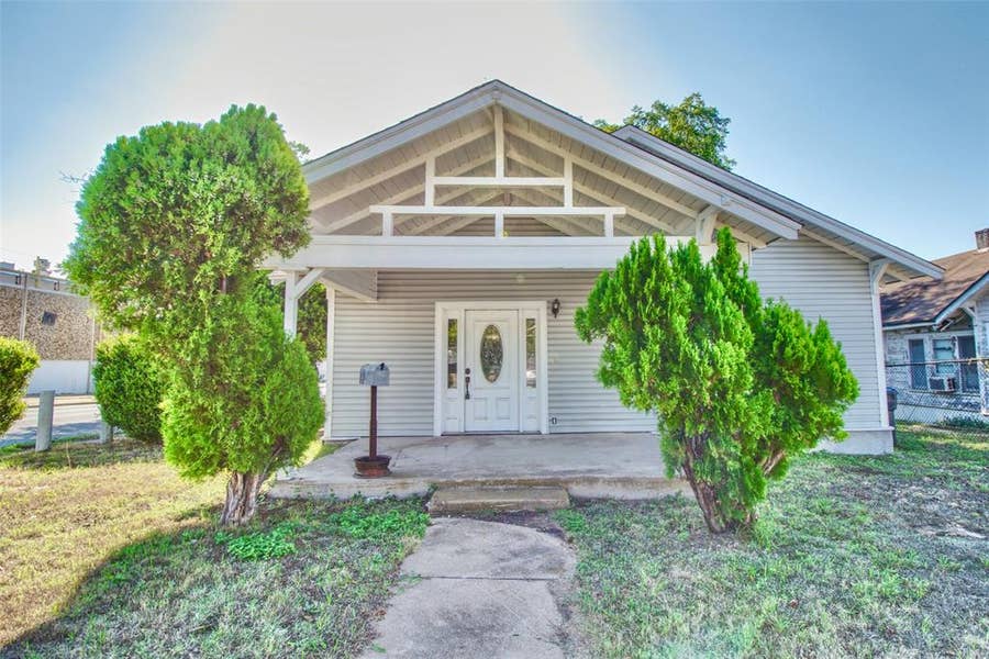Property photo for 2600 Homan Avenue, Waco, TX