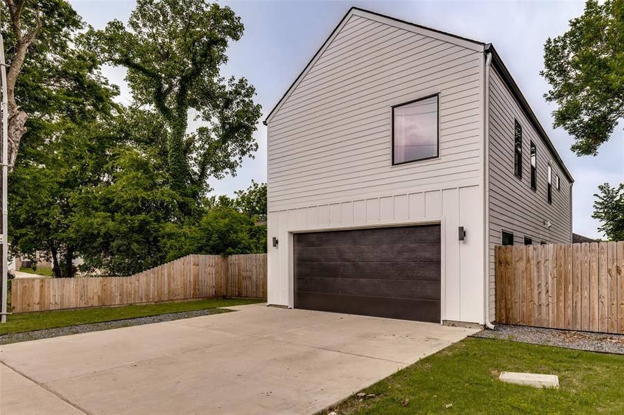 Property photo for 3308 Houston Street, Greenville, TX