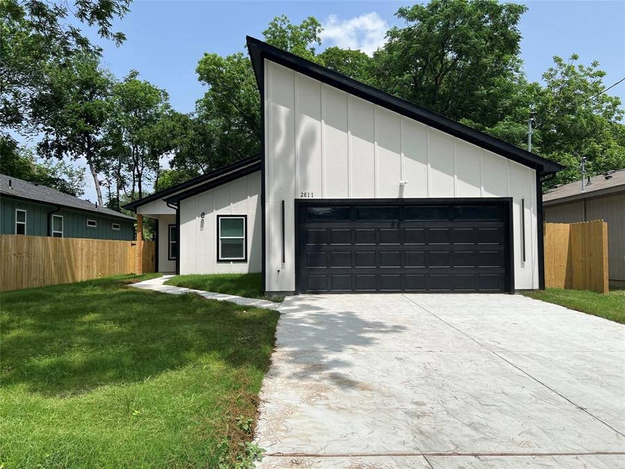 Property photo for 2811 Silkwood Street, Dallas, TX