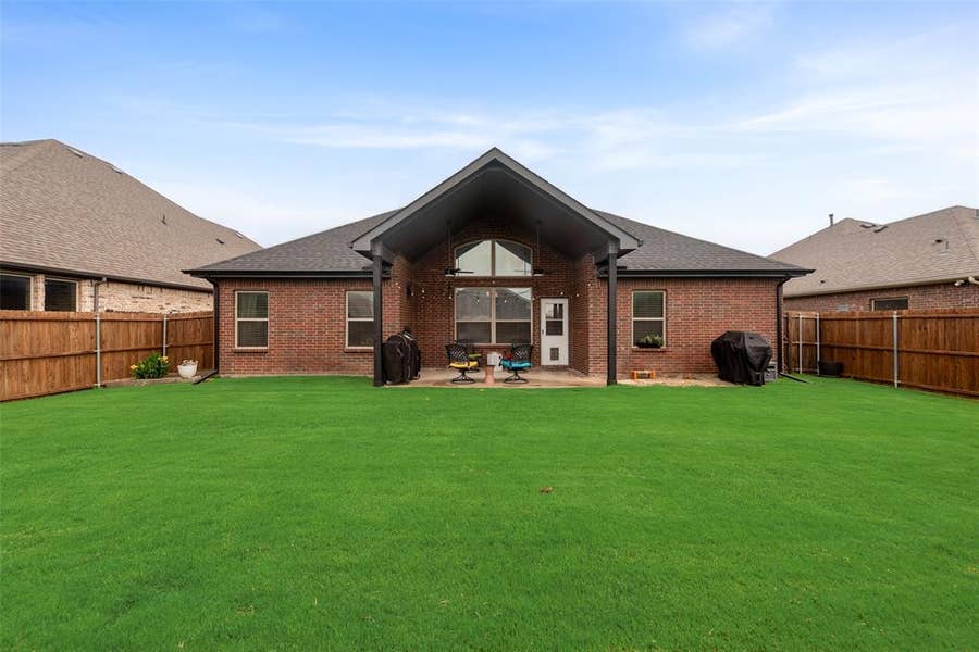 Property photo for 3012 Winchester Avenue, Melissa, TX