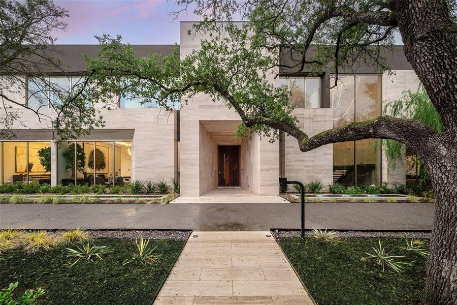 Property photo for 10920 Strait Lane, Dallas, TX