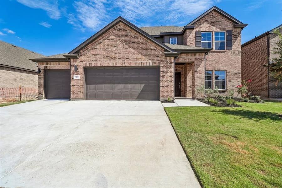 Property photo for 709 Vineyard Way, Forney, TX