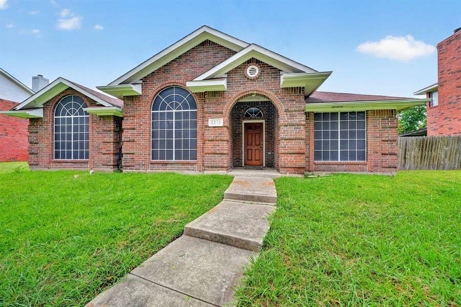 Property photo for 2209 Dana Drive, Rowlett, TX