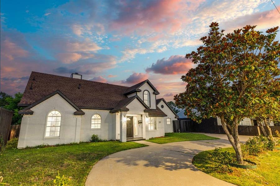 Property photo for 3304 Inwood Road, Dallas, TX