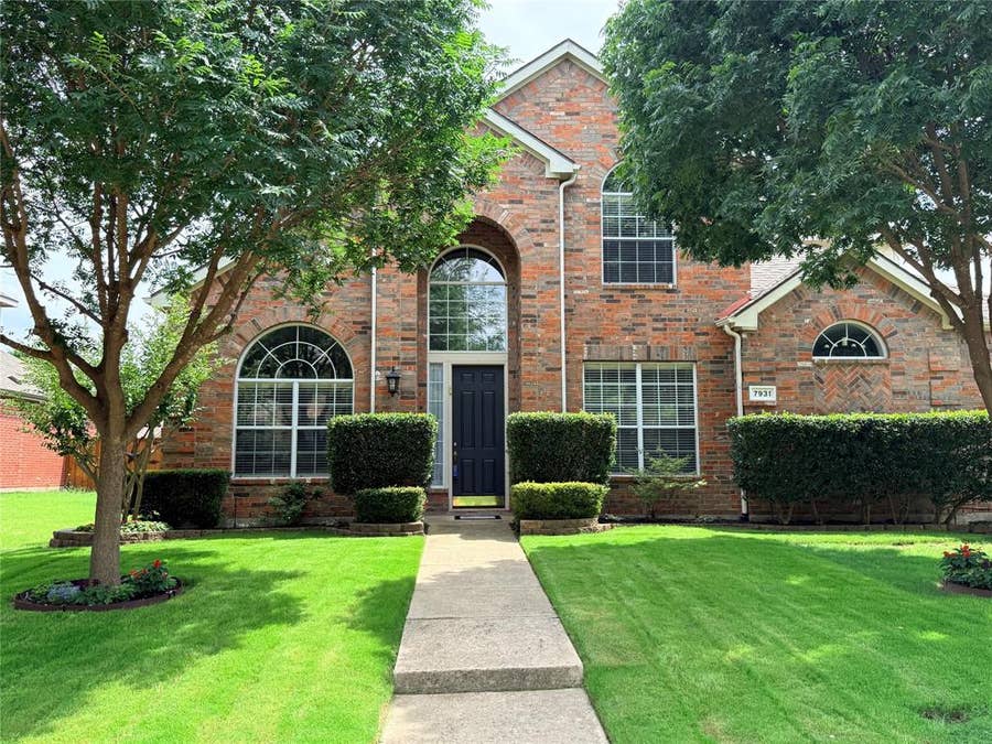 Property photo for 7931 Greenvalley Lane, Frisco, TX