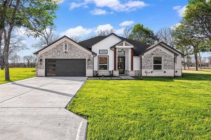 Property photo for 203 Saint Andrews Drive, Mabank, TX