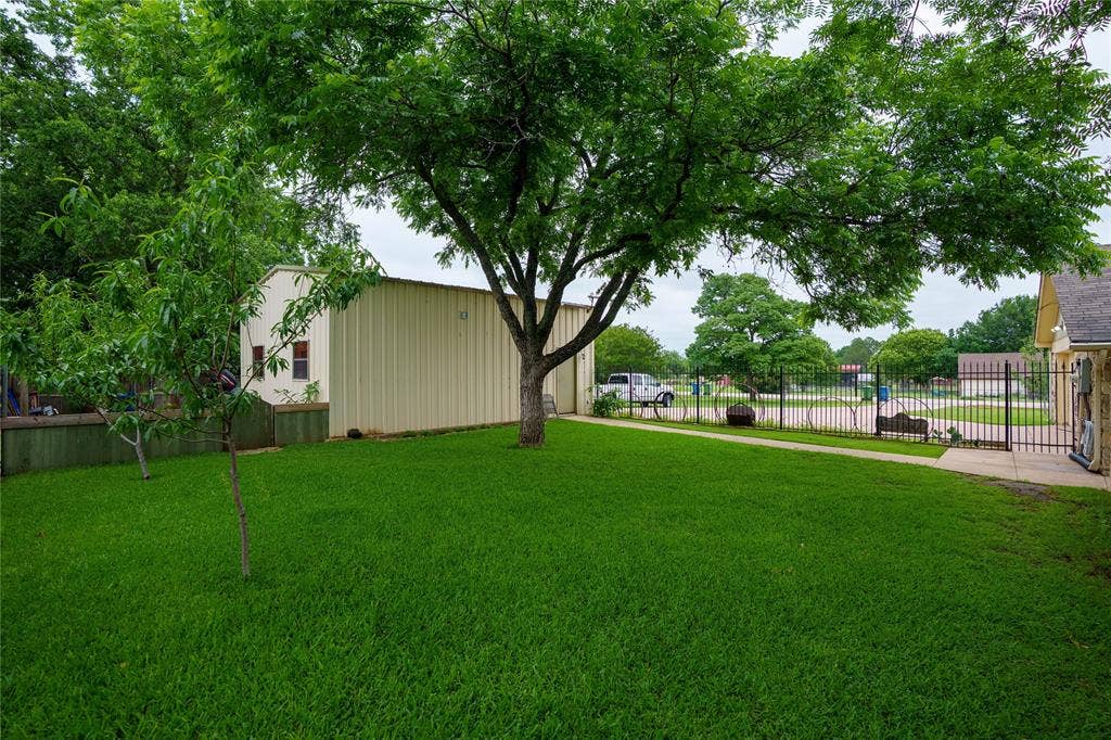 920 Brush Creek Road, Argyle, TX 76226 920 Brush Creek Road, Argyle, TX 76226