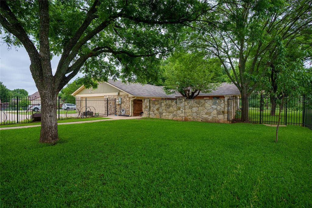 920 Brush Creek Road, Argyle, TX 76226 920 Brush Creek Road, Argyle, TX 76226