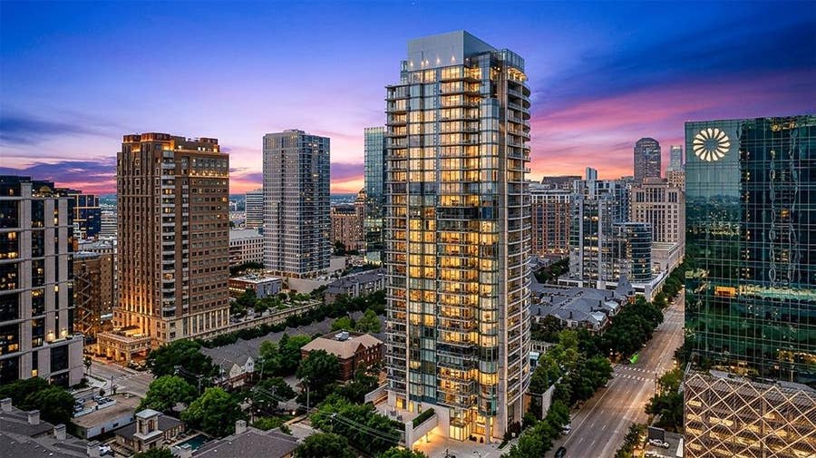 Property photo for 2900 Mckinnon Street, #401, Dallas, TX