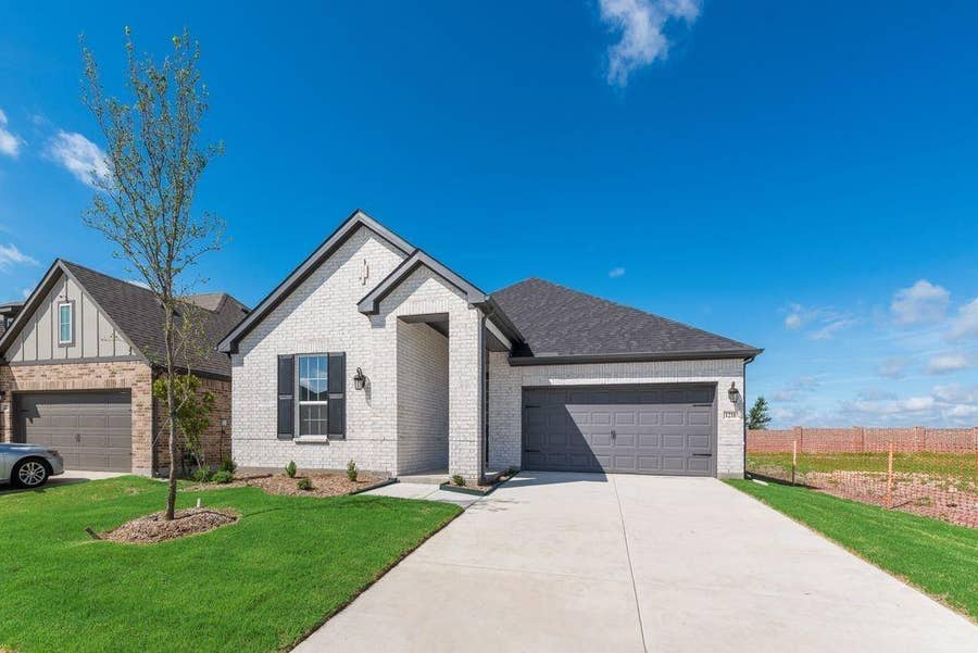 Property photo for 1218 Redcoat Drive, Forney, TX