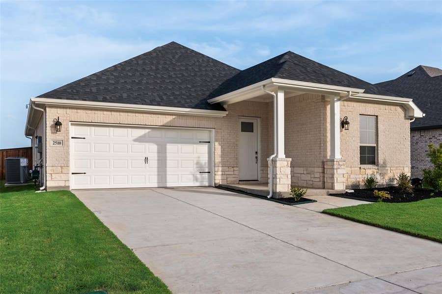 Property photo for 2510 Sturgis Street, Forney, TX