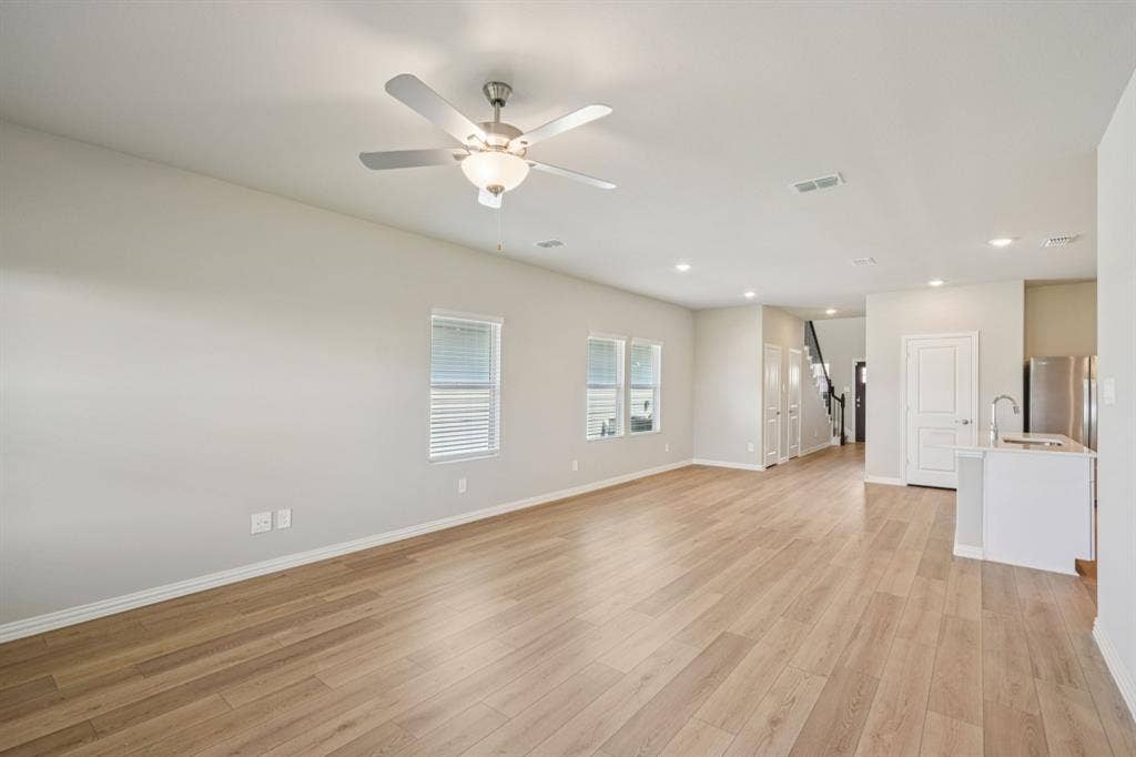 3518 Bridgeport Drive, Farmersville, TX 75442 Photo is not of the actual home, but is an inspirational photo of builder’s model home and may depict options, furnishings, and/or decorator features that are not included.