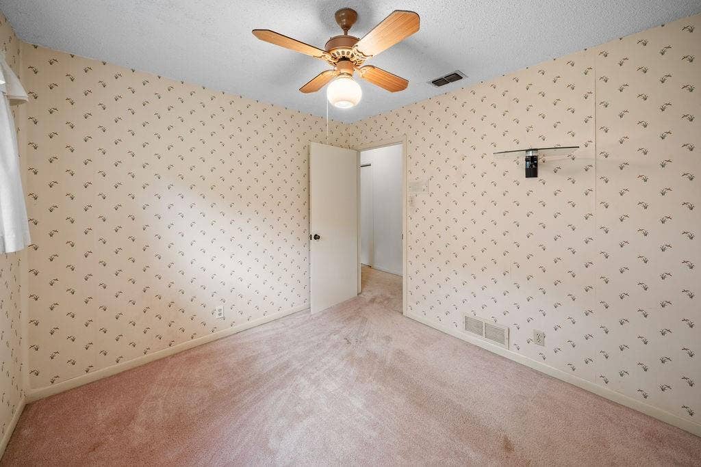 4005 Pollard Drive, Tyler, TX 75701 4005 Pollard Drive, Tyler, TX 75701