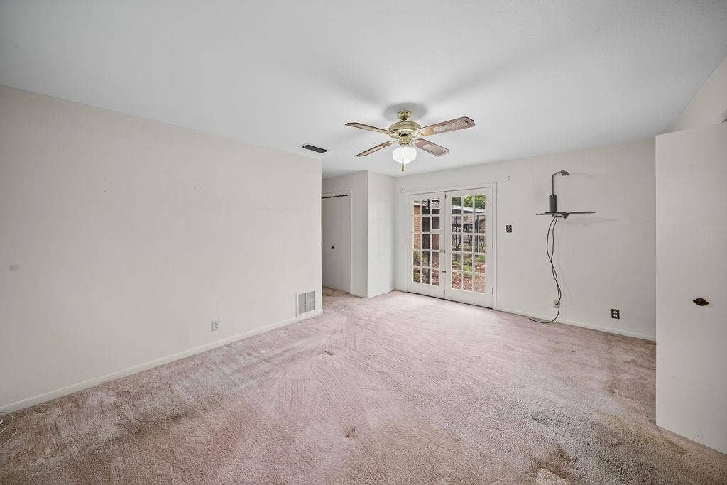 4005 Pollard Drive, Tyler, TX 75701 4005 Pollard Drive, Tyler, TX 75701