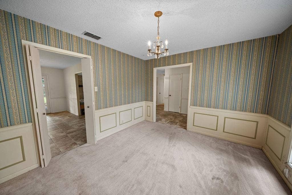 4005 Pollard Drive, Tyler, TX 75701 4005 Pollard Drive, Tyler, TX 75701
