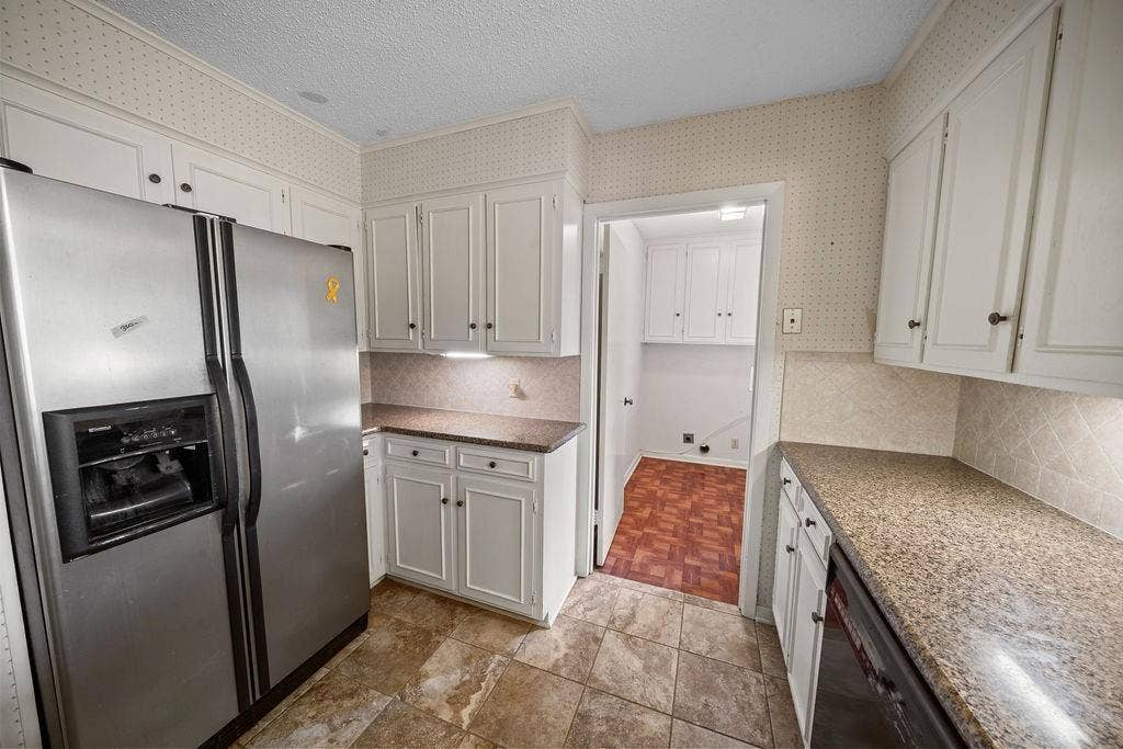 4005 Pollard Drive, Tyler, TX 75701 4005 Pollard Drive, Tyler, TX 75701