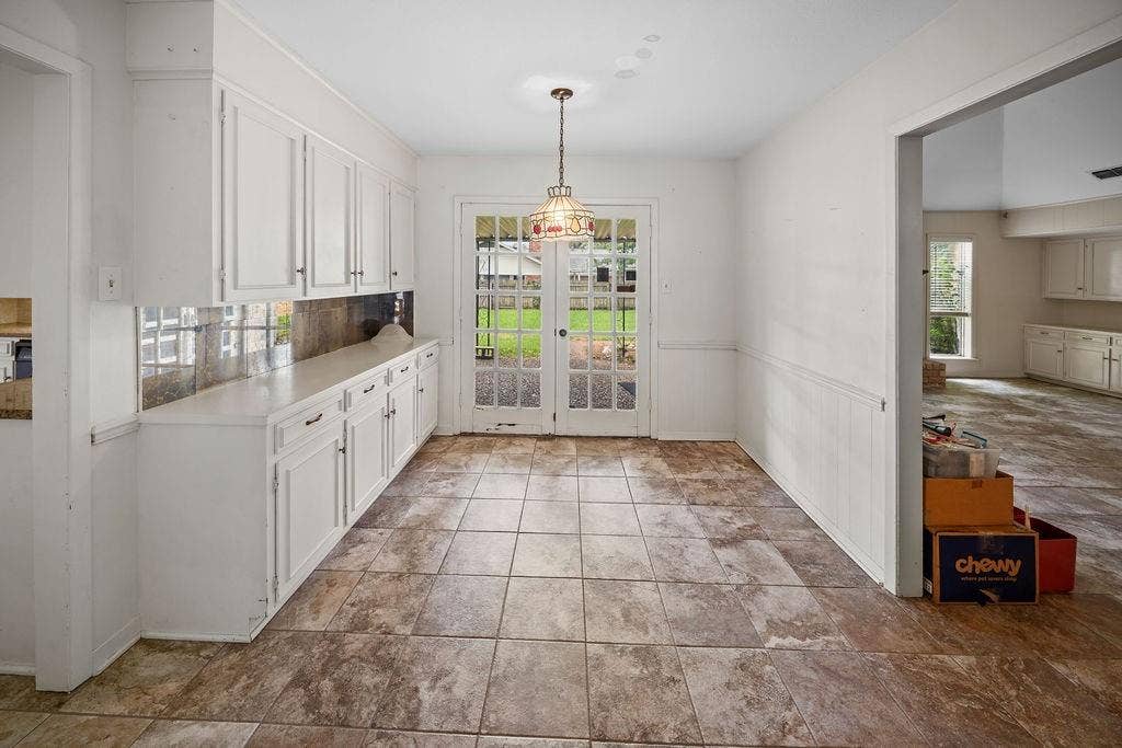4005 Pollard Drive, Tyler, TX 75701 4005 Pollard Drive, Tyler, TX 75701