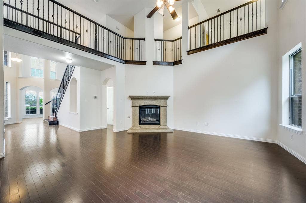342 Manchester Drive, Roanoke, TX 76262 342 Manchester Drive, Roanoke, TX 76262
