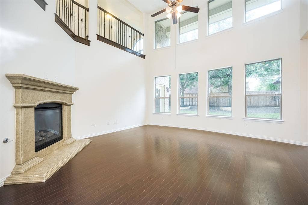 342 Manchester Drive, Roanoke, TX 76262 342 Manchester Drive, Roanoke, TX 76262