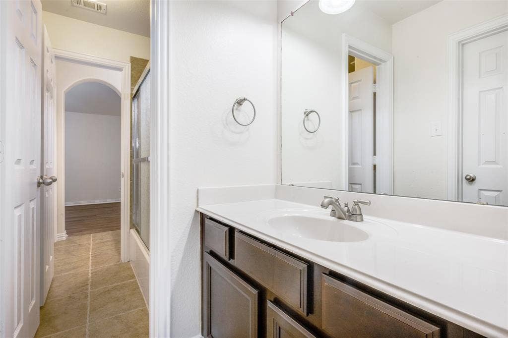 342 Manchester Drive, Roanoke, TX 76262 342 Manchester Drive, Roanoke, TX 76262