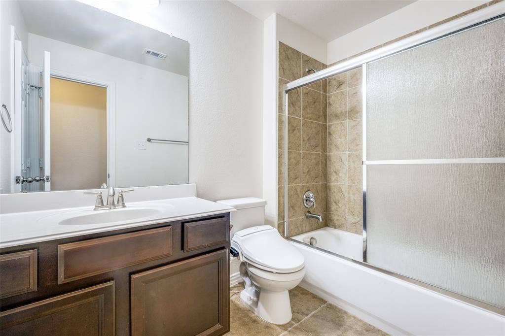 342 Manchester Drive, Roanoke, TX 76262 342 Manchester Drive, Roanoke, TX 76262