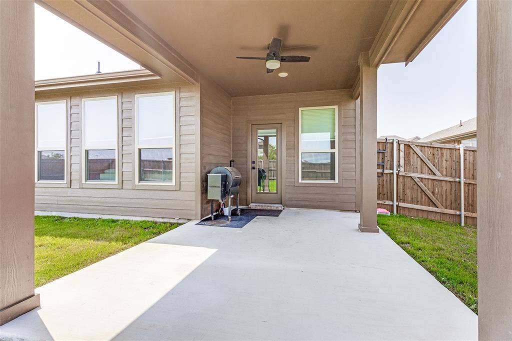 2212 Lacerta Drive, Haslet, TX 76052 2212 Lacerta Drive, Haslet, TX 76052