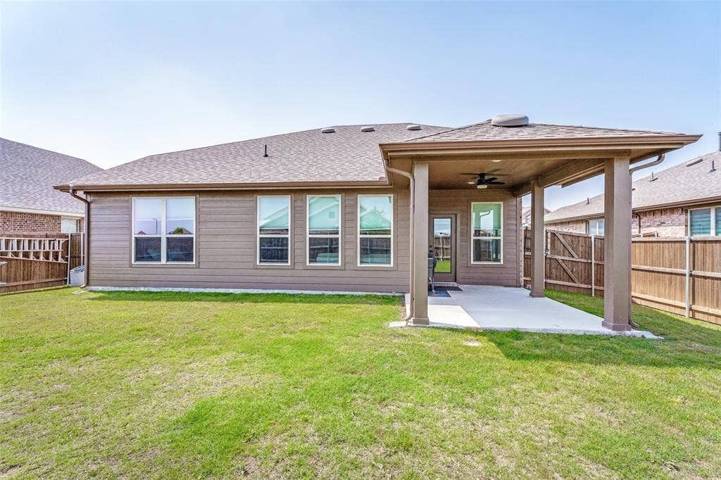 2212 Lacerta Drive, Haslet, TX 76052 2212 Lacerta Drive, Haslet, TX 76052