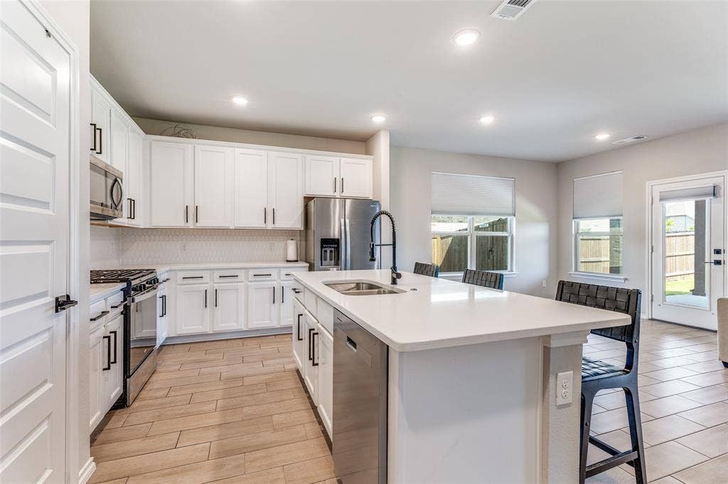 2212 Lacerta Drive, Haslet, TX 76052 2212 Lacerta Drive, Haslet, TX 76052