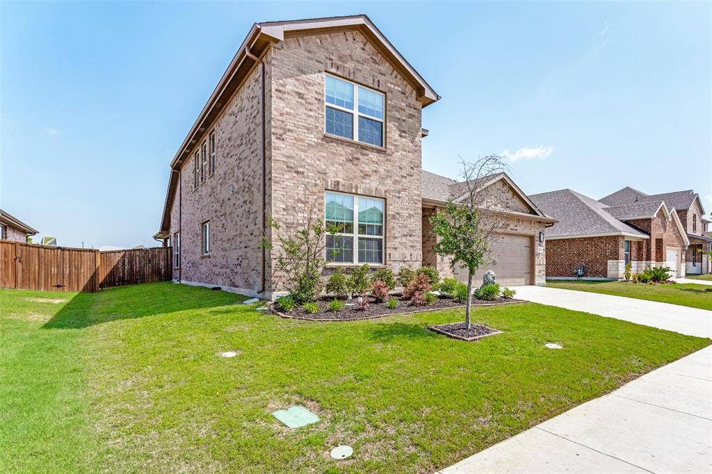 2212 Lacerta Drive, Haslet, TX 76052 2212 Lacerta Drive, Haslet, TX 76052