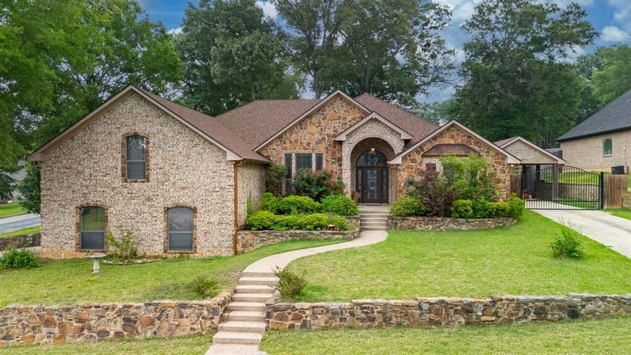 Property photo for 12360 Southhaven, Flint, TX